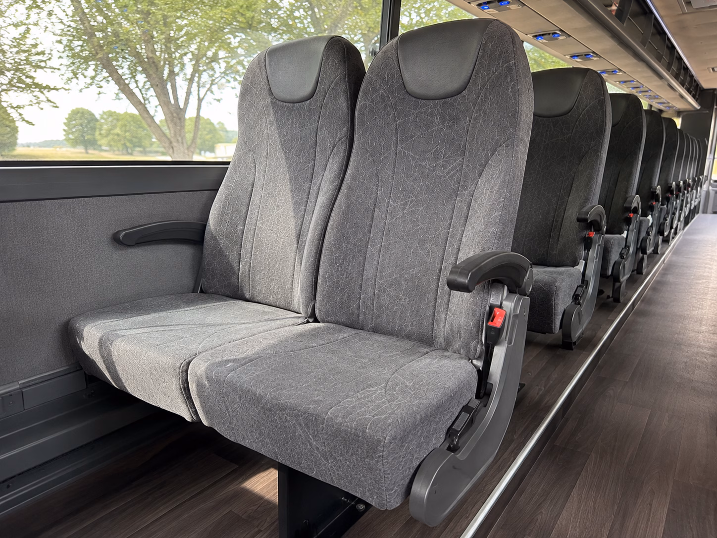 southern california charter bus trips to los angeles and disneyland